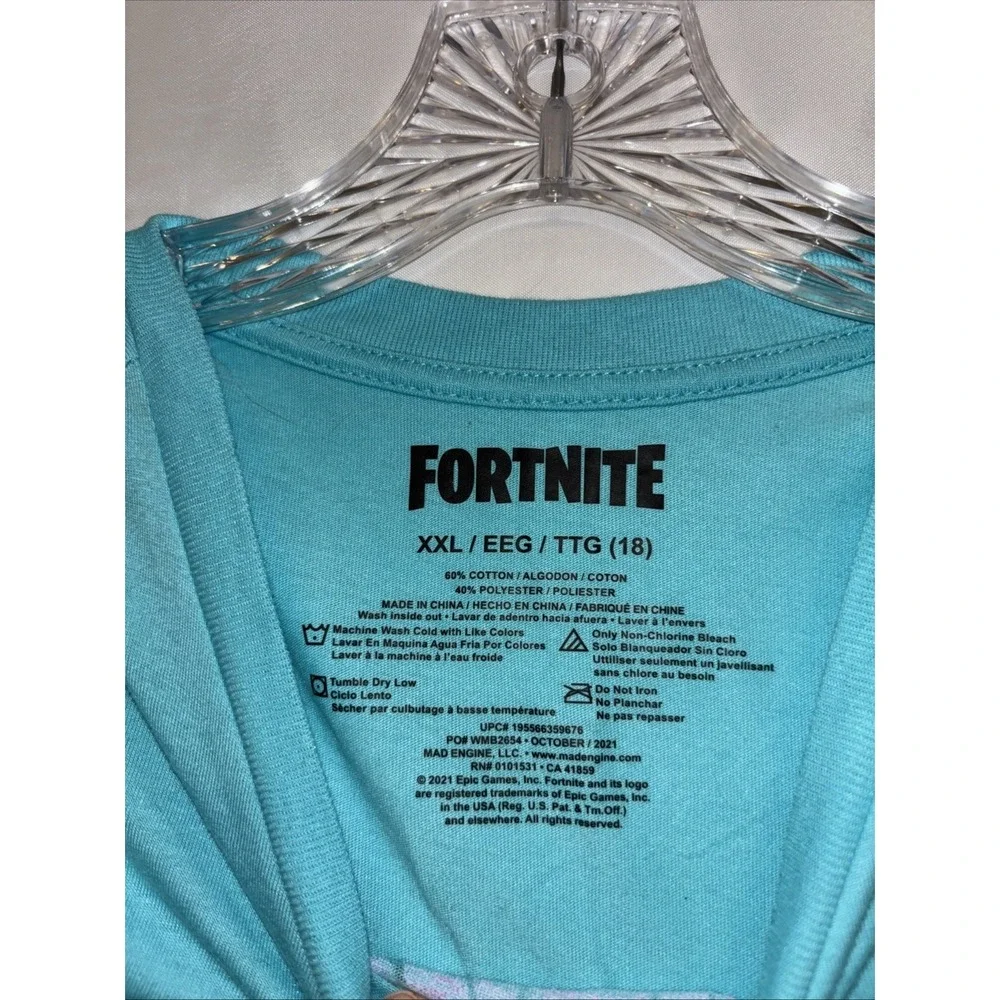 Fortnite Cuddle Team Leader T-Shirt Kids XXL 18 NWT